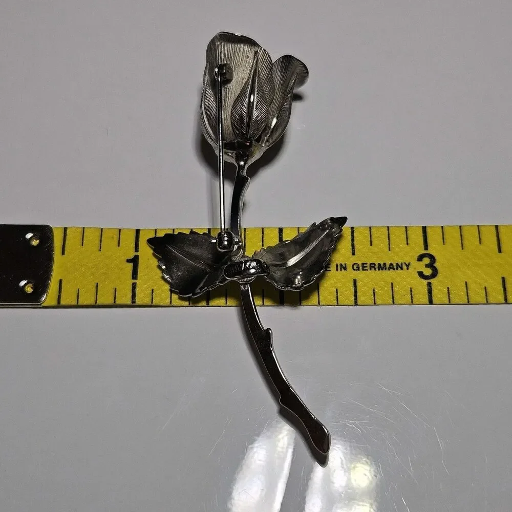 Vintage Signed Giovanni Silver Tone Figural Floral Textured Rose Brooch